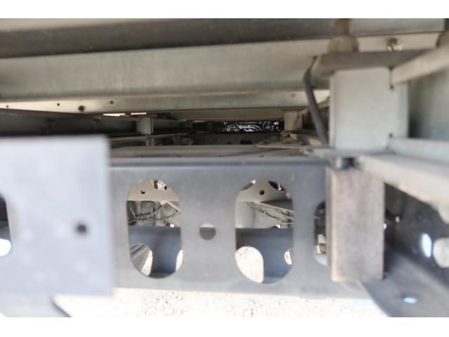 ISUZU ELF 2015 Image 31