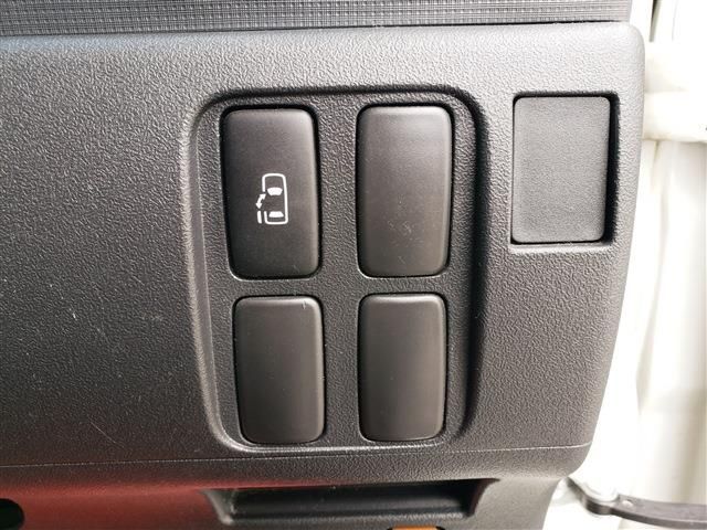 DAIHATSU TANTO CUSTOM 2011 Image 31