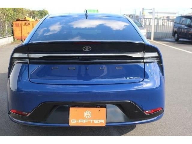 TOYOTA PRIUS PHV 2023 Image 31