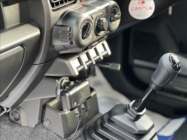 SUZUKI JIMNY 4WD 2023 Image 31