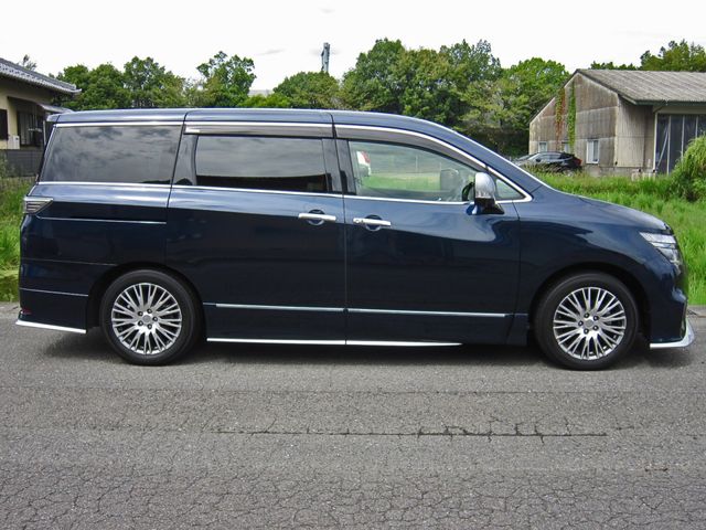 NISSAN ELGRAND  4WD 2021 Image 31