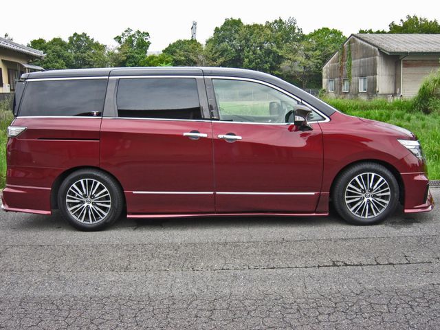 NISSAN ELGRAND  4WD 2021 Image 31