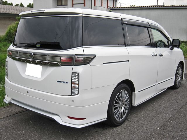 NISSAN ELGRAND 2021 Image 31