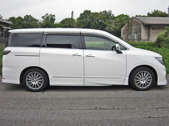 NISSAN ELGRAND 2021 Image 31
