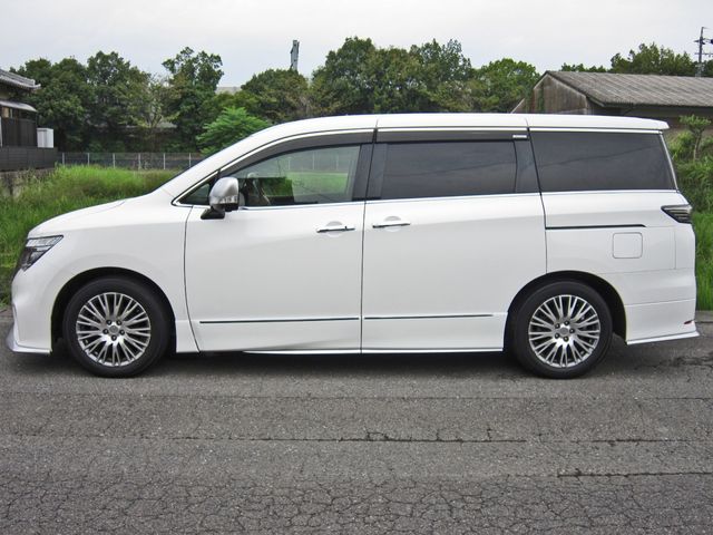 NISSAN ELGRAND 2021 Image 31