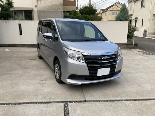 TOYOTA NOAH 2016 Image 31