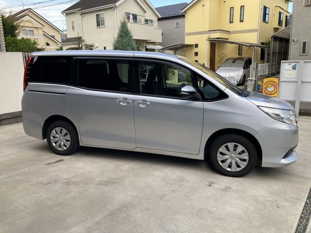 TOYOTA NOAH 2016 Image 31
