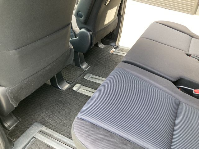 TOYOTA NOAH 2016 Image 31