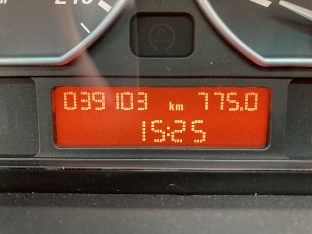 BMW 3SERIES OPEN 2001 Image 31