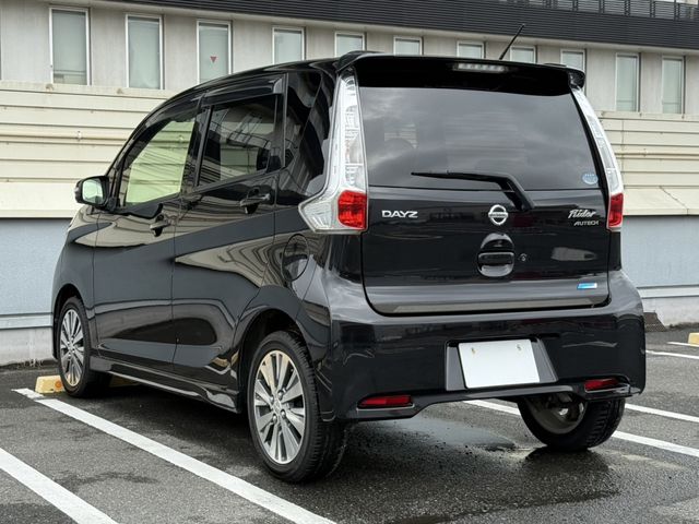 NISSAN DAYZ 2015 Image 31