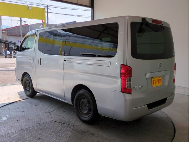 NISSAN NV350 CARAVAN 2012 Image 31
