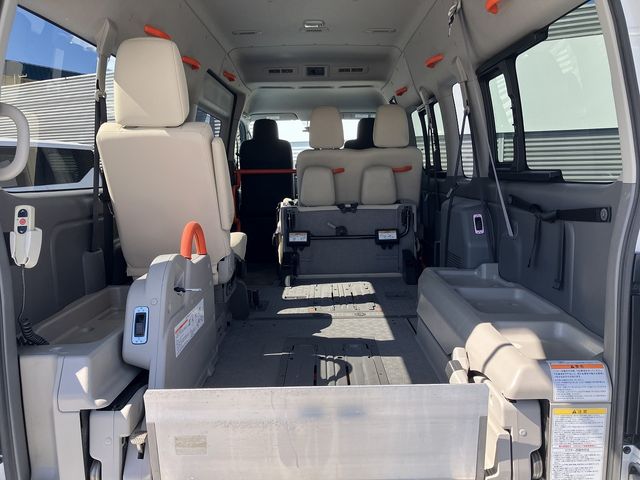 NISSAN NV350 CARAVAN 4WD 2019 Image 31