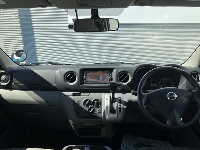 NISSAN NV350 CARAVAN 4WD 2019 Image 31