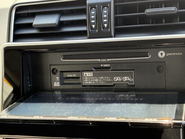 TOYOTA LANDCRUISER PRADO 2018 Image 31