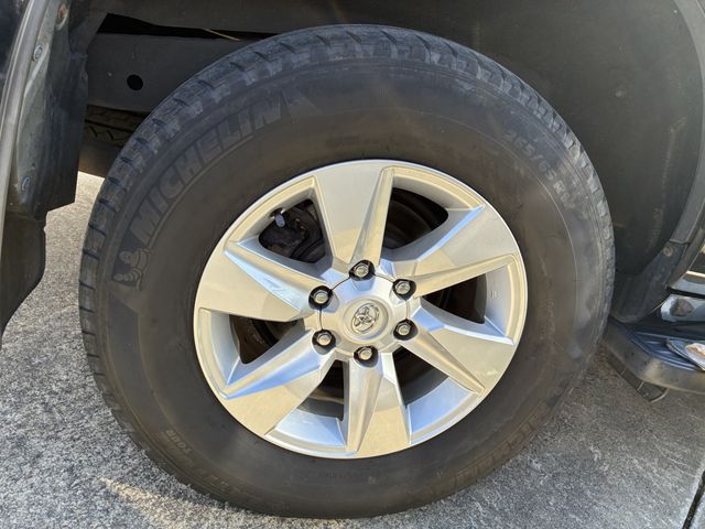 TOYOTA LANDCRUISER PRADO 2018 Image 31