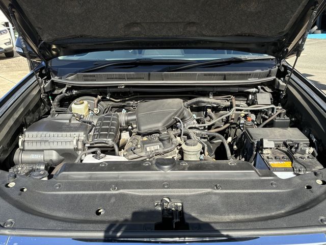 TOYOTA LANDCRUISER PRADO 2018 Image 31