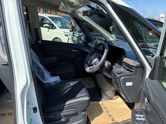 NISSAN SERENA  WG 4WD 2023 Image 31