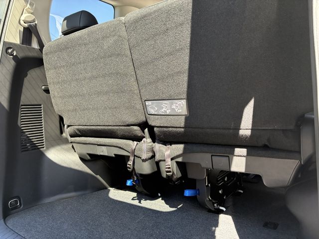 NISSAN SERENA  WG 4WD 2023 Image 31