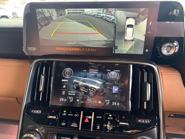 TOYOTA LEXUS LX600 2025 Image 31