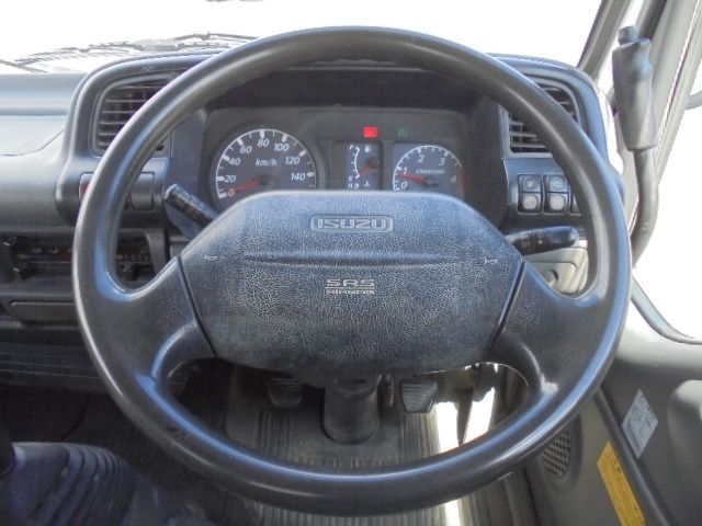 ISUZU ELF 2002 Image 31