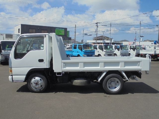 ISUZU ELF 2002 Image 31