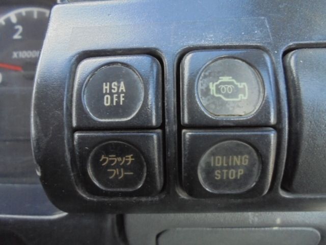 ISUZU ELF 2002 Image 31