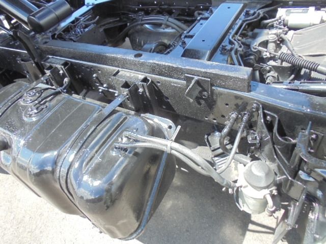 ISUZU ELF 2002 Image 31