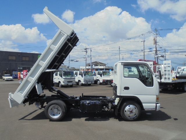 ISUZU ELF 2002 Image 31