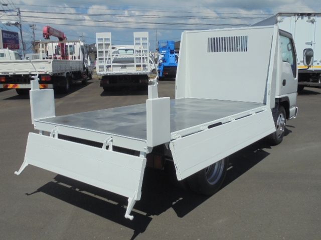 ISUZU ELF 2002 Image 31