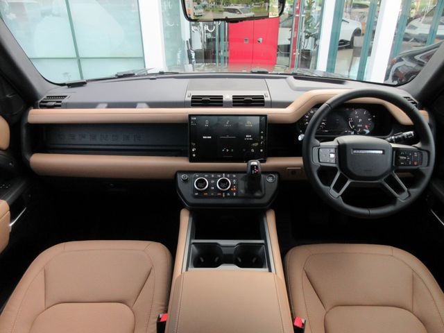 ROVER DEFENDER 2025 Image 31