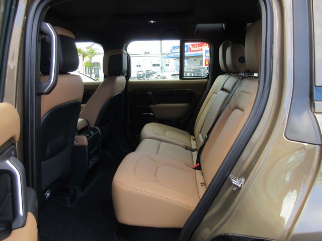 ROVER DEFENDER 2025 Image 31