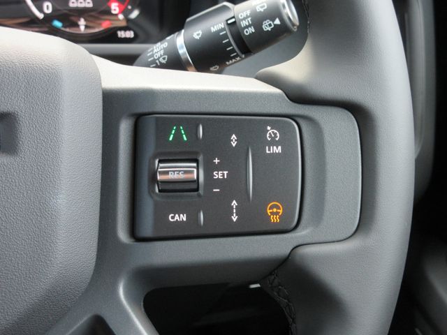 ROVER DEFENDER 2025 Image 31