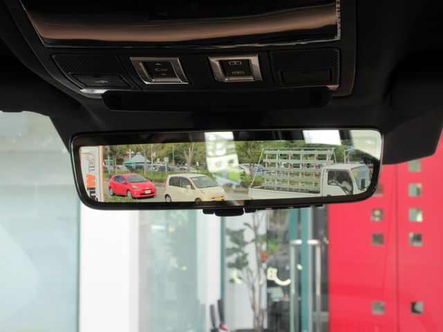 ROVER DEFENDER 2025 Image 31