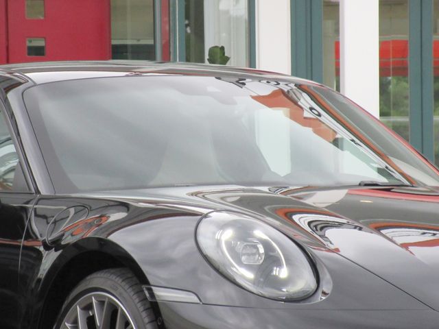 PORSCHE 911 2025 Image 31