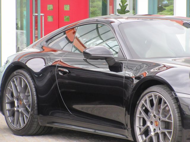 PORSCHE 911 2025 Image 31