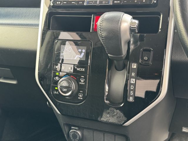 TOYOTA TANK 2018 Image 31