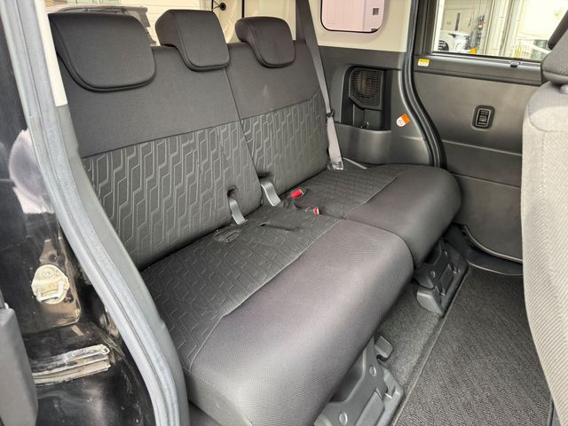 TOYOTA TANK 2018 Image 31