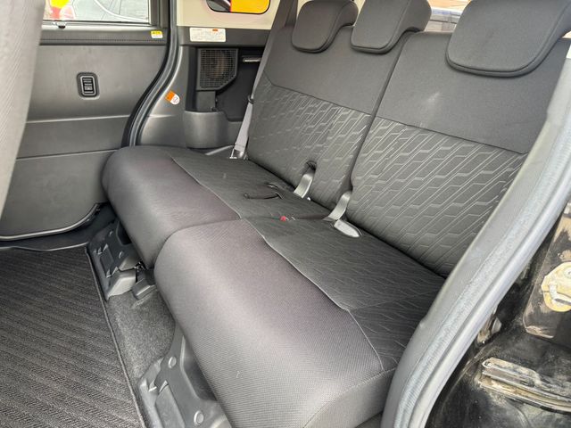 TOYOTA TANK 2018 Image 31