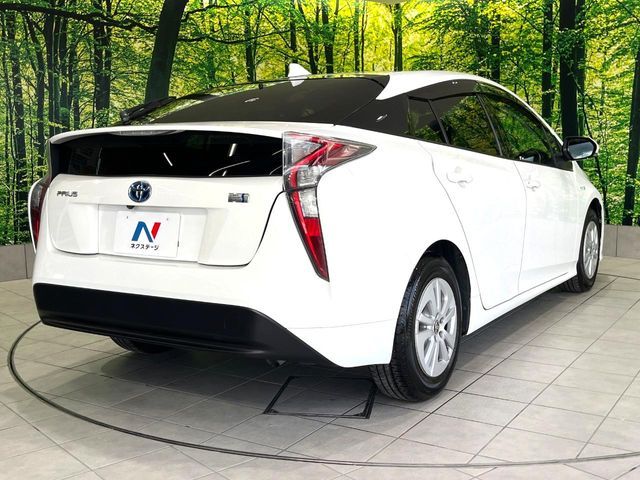 TOYOTA PRIUS 2016 Image 31