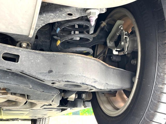 TOYOTA PRIUS 2016 Image 31