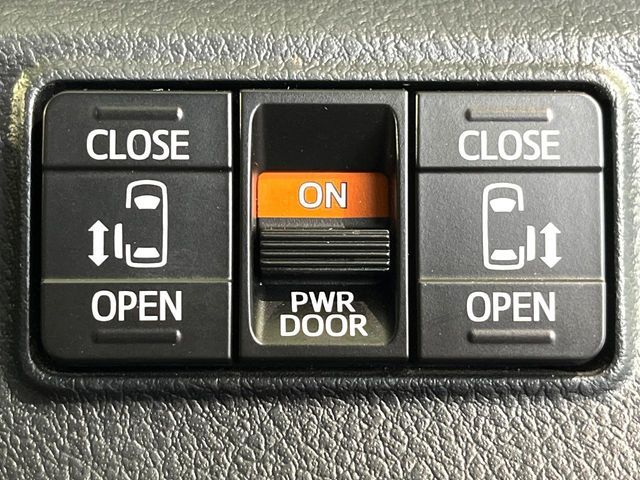 TOYOTA SIENTA 2018 Image 31