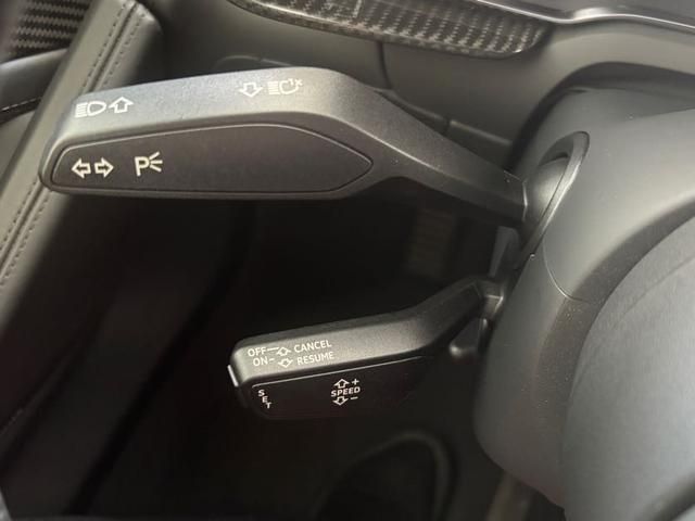 AUDI R8 SPYDER 2020 Image 31