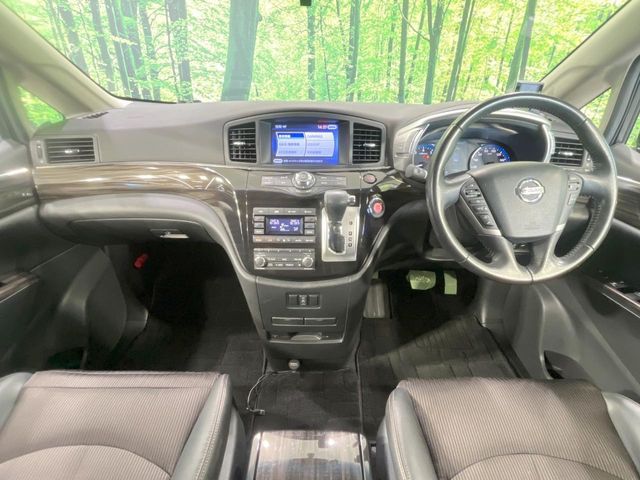 NISSAN ELGRAND  4WD 2014 Image 31