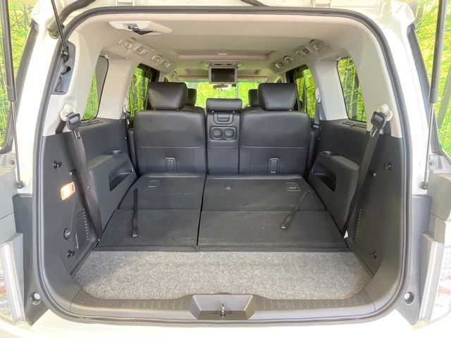 NISSAN ELGRAND  4WD 2014 Image 31