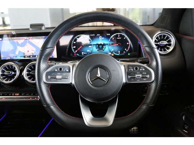 MERCEDES BENZ GLB 2022 Image 31