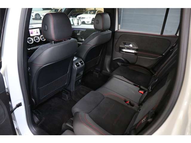 MERCEDES BENZ GLB 2022 Image 31