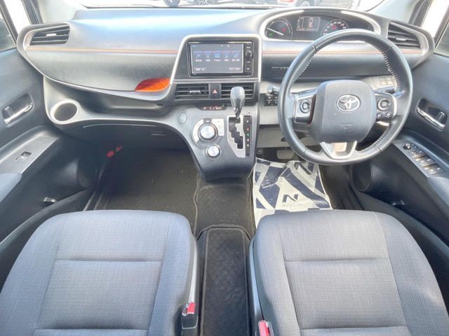 TOYOTA SIENTA HYBRID 2017 Image 31