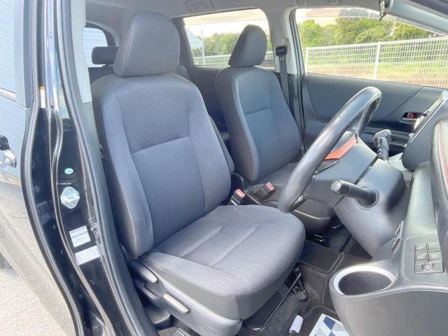 TOYOTA SIENTA HYBRID 2017 Image 31