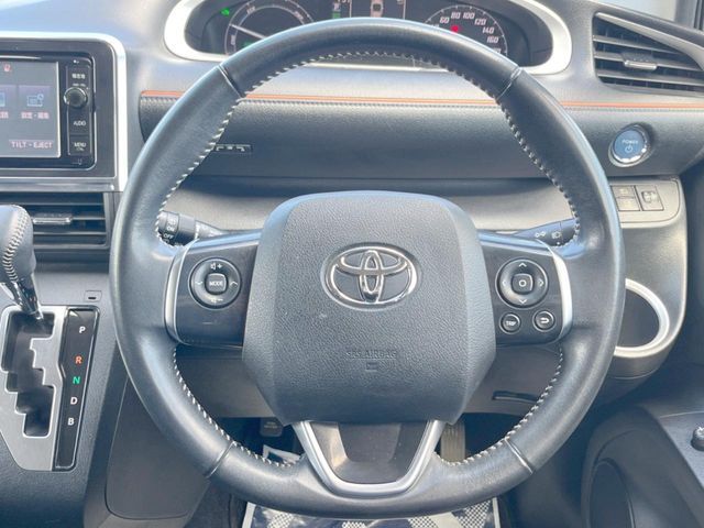 TOYOTA SIENTA HYBRID 2017 Image 31