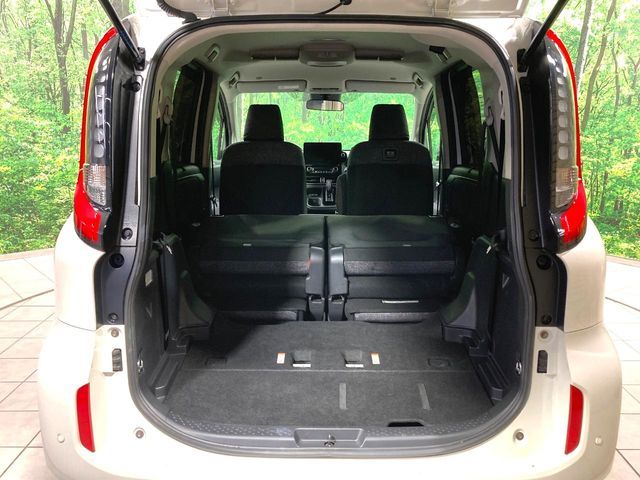 TOYOTA SIENTA HYBRID 2022 Image 31